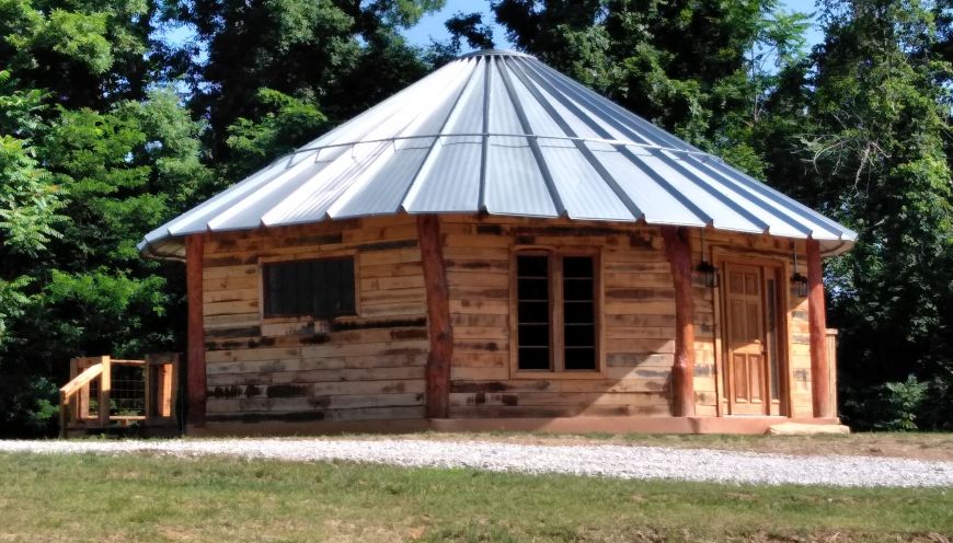 MOUNTAINEER RUSTIC YURT