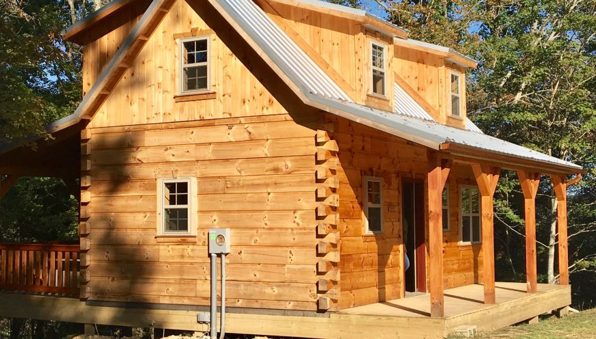 Hampton Cabin - Side View