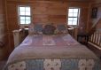 The Genoa Cabin- Bedroom